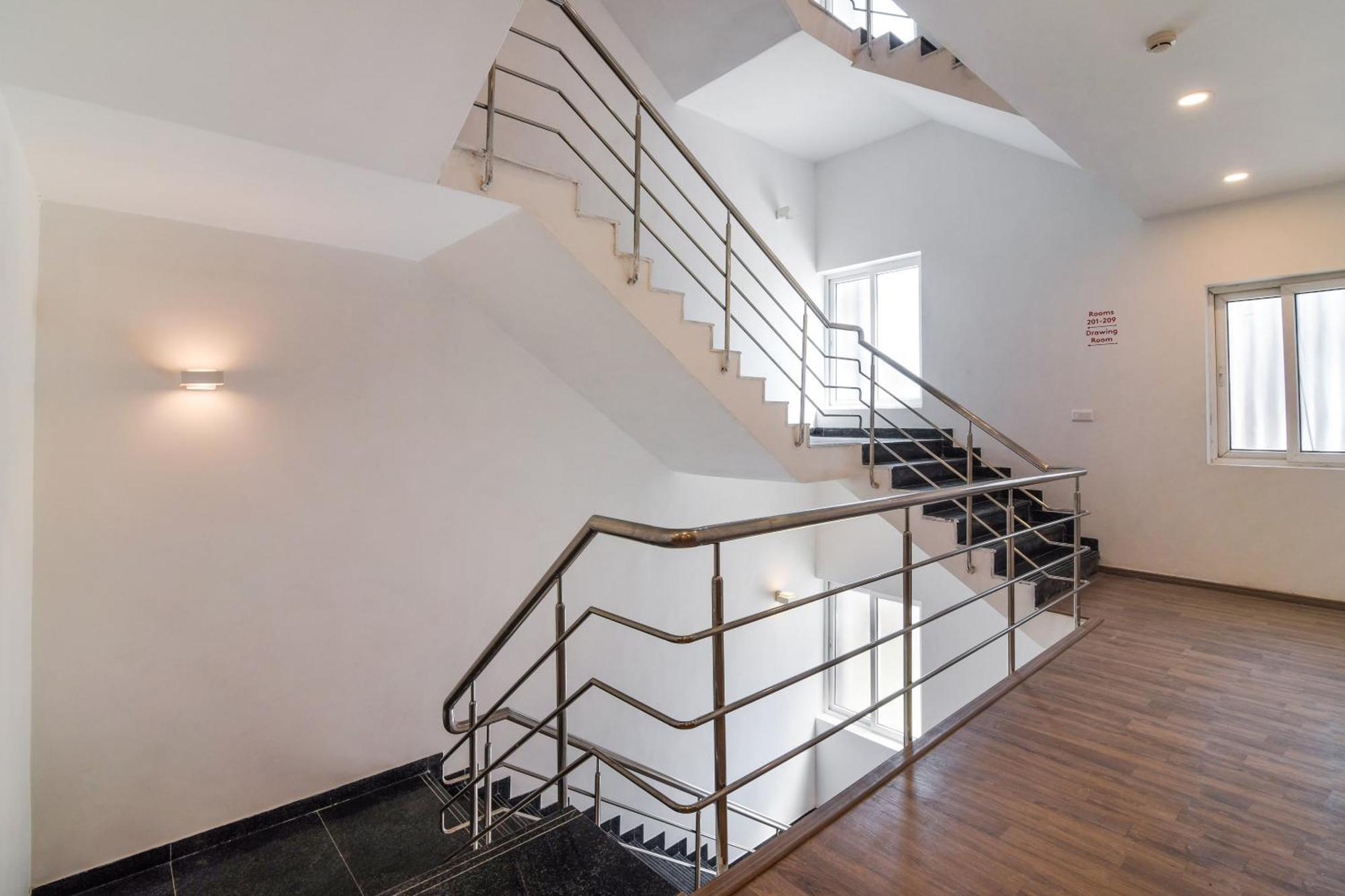 Super Townhouse Xotel 钦奈 外观 照片
