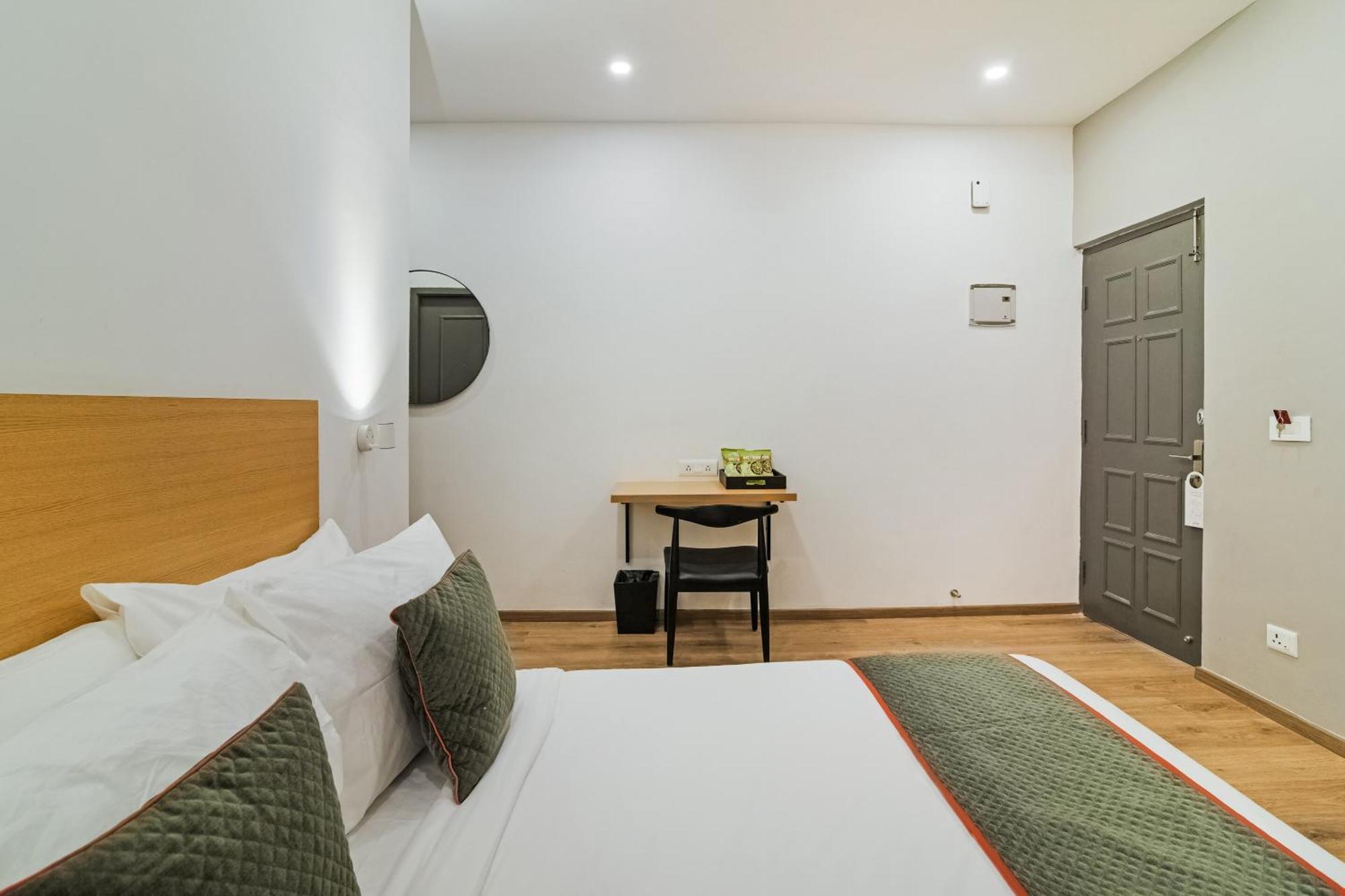 Super Townhouse Xotel 钦奈 外观 照片
